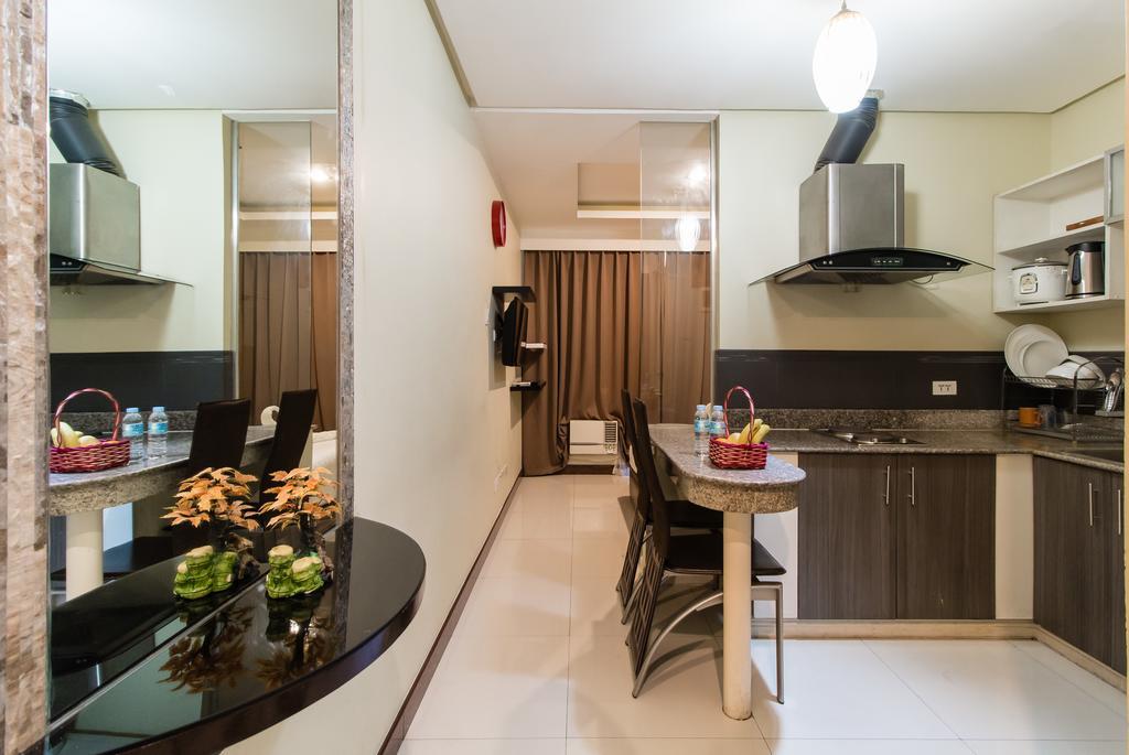 Jmm Apartment Suites Manila Exterior photo
