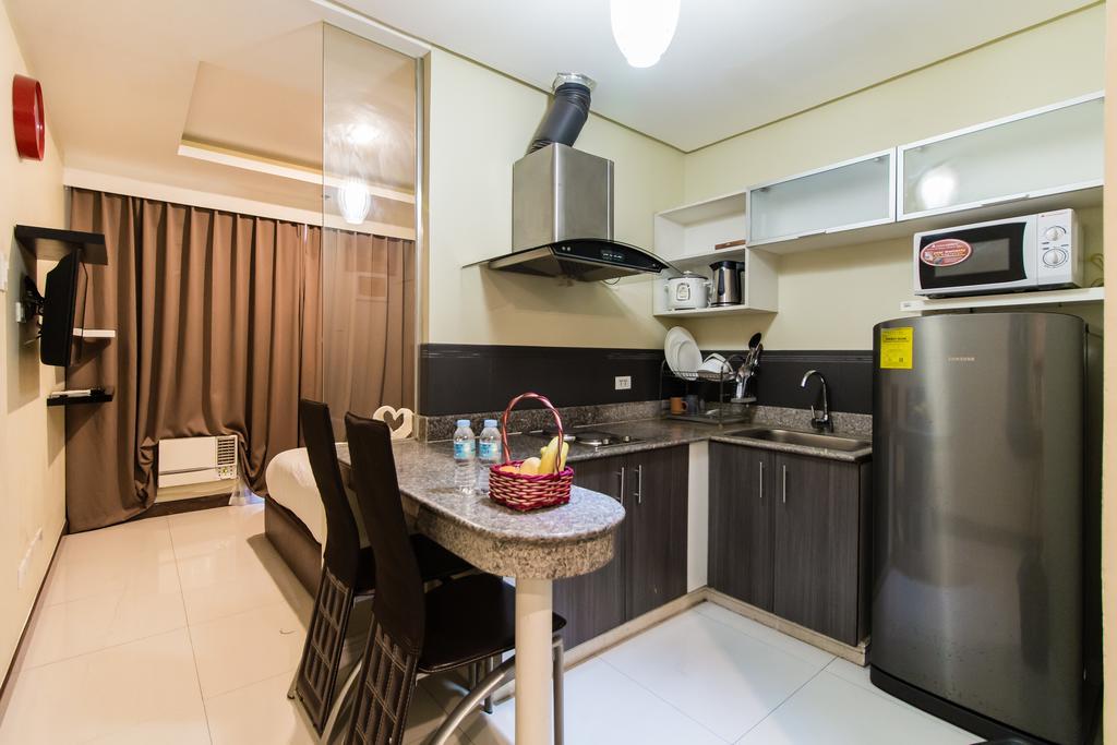 Jmm Apartment Suites Manila Exterior photo
