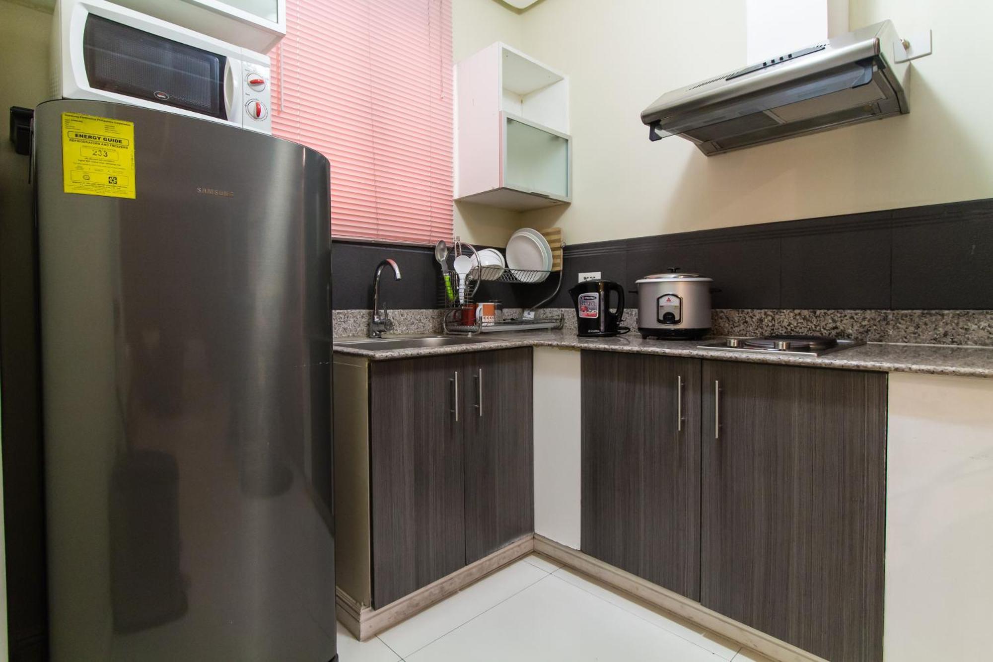 Jmm Apartment Suites Manila Exterior photo